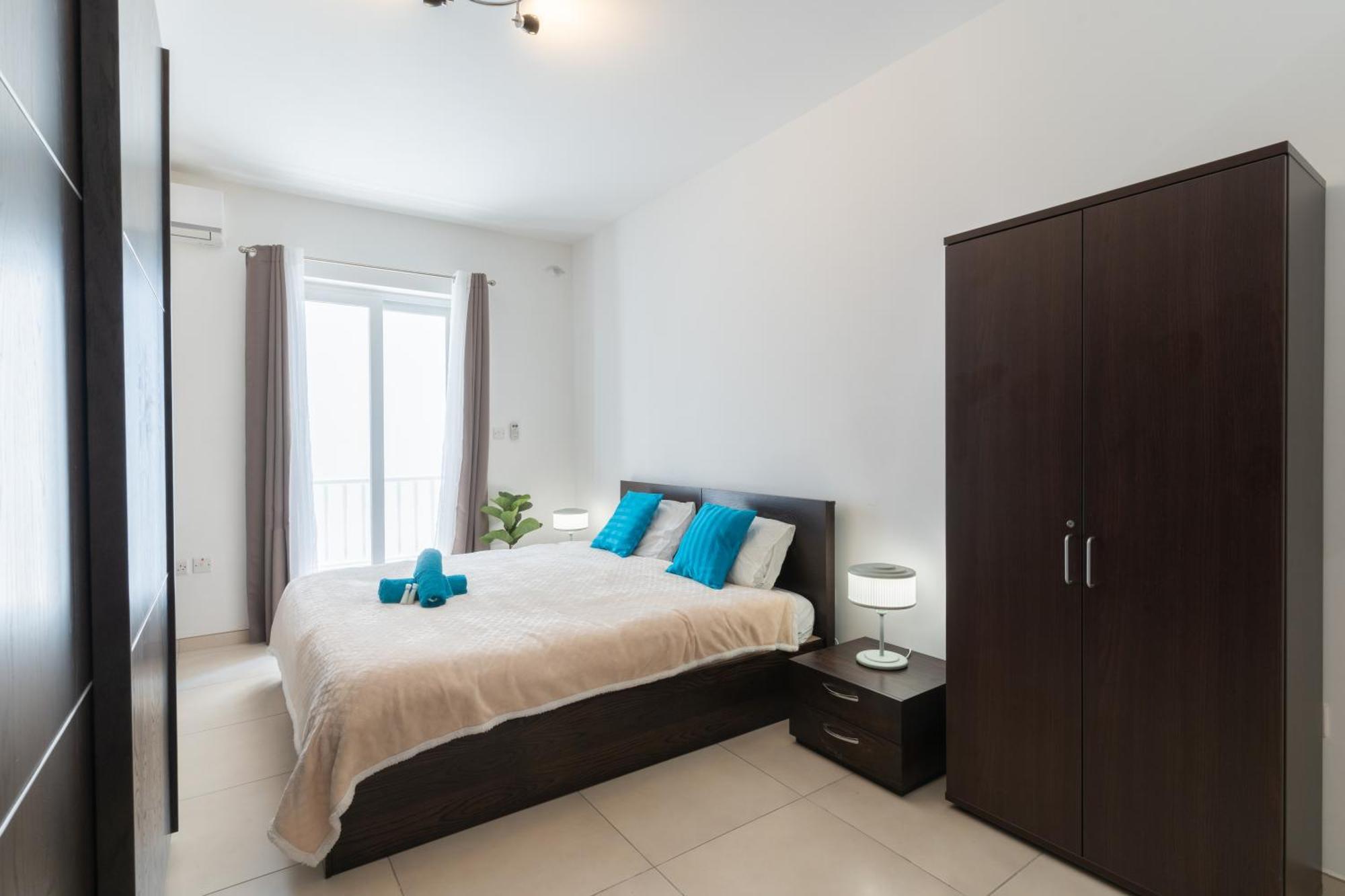 2 Bedroom In Central St Julians Prime Location In Paceville Apt 3 By Vaganza Saint Julian's Eksteriør bilde