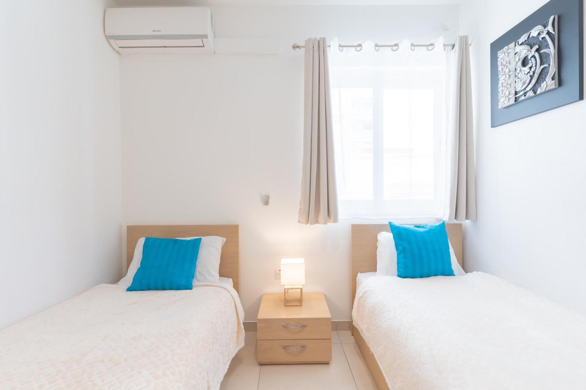 2 Bedroom In Central St Julians Prime Location In Paceville Apt 3 By Vaganza Saint Julian's Eksteriør bilde