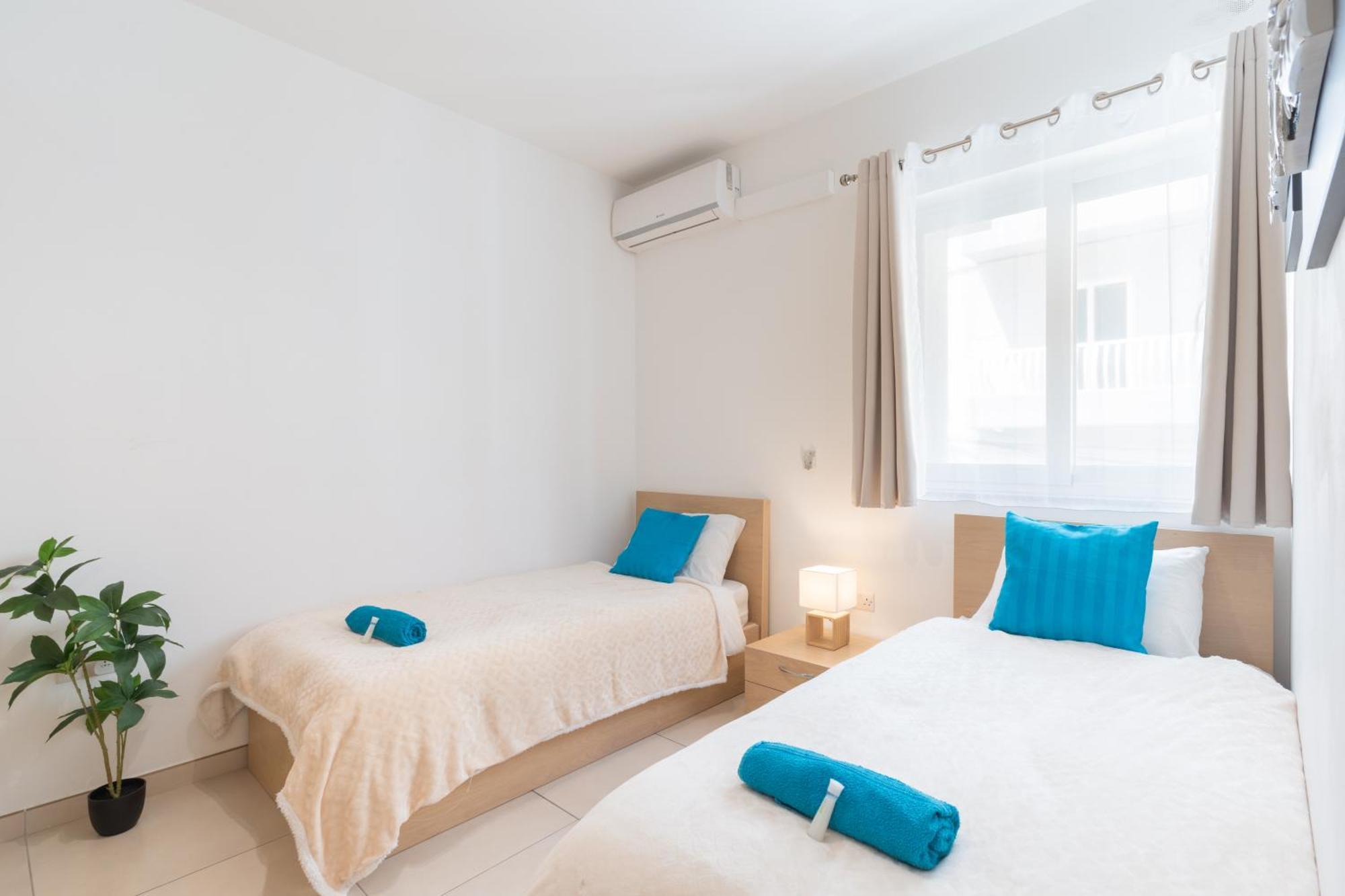 2 Bedroom In Central St Julians Prime Location In Paceville Apt 3 By Vaganza Saint Julian's Eksteriør bilde